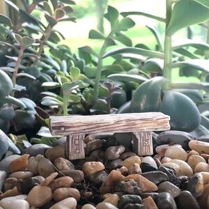 𝅺MINI Decorative Resin Bench